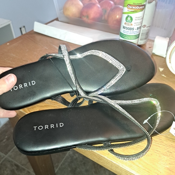 Wide width sandals - Picture 3 of 3